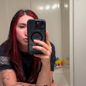 Meet your Posher, Annalee